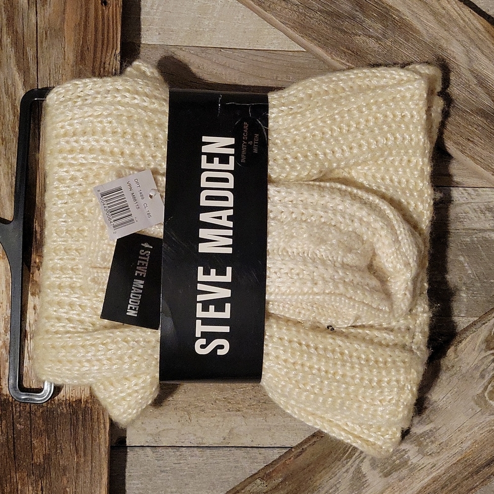 Steve Madden scarf and mittens